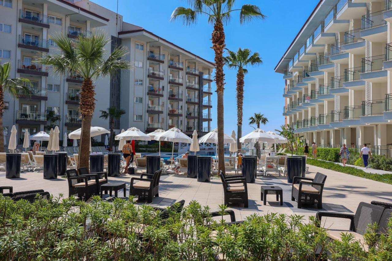 Ramada Hotel & Suites By Wyndham Kusadası Exterior foto